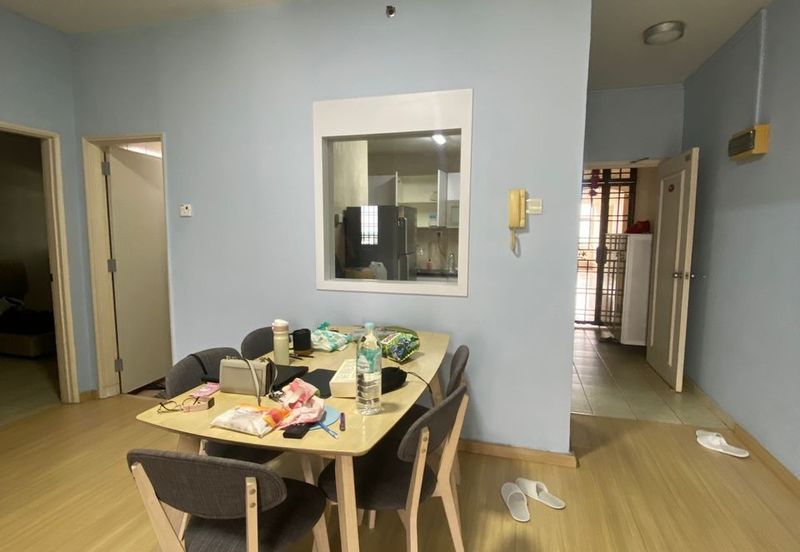 Prima Regency (Savoy Court)