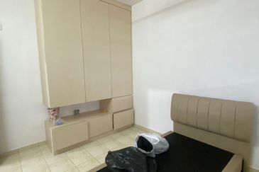 Prima Regency (Savoy Court)