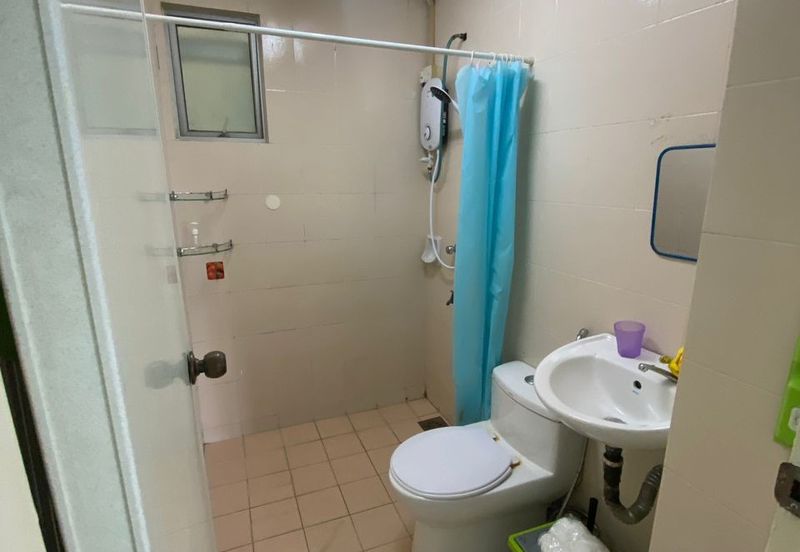 Prima Regency (Savoy Court)