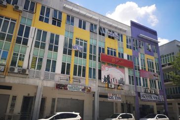 4 storey shop, endlot. Kota Damansara Signature Park, Jalan Technologi 2/1E