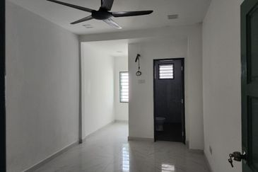 1.5 Storey House For Sale Taman Mujur (Taman Sentosa)Klang 