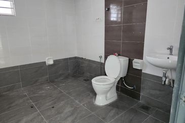 1.5 Storey House For Sale Taman Mujur (Taman Sentosa)Klang 