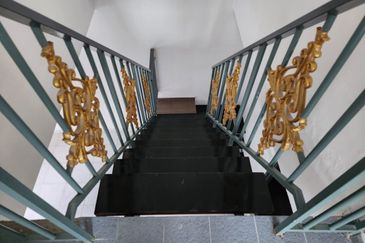 1.5 Storey House For Sale Taman Mujur (Taman Sentosa)Klang 