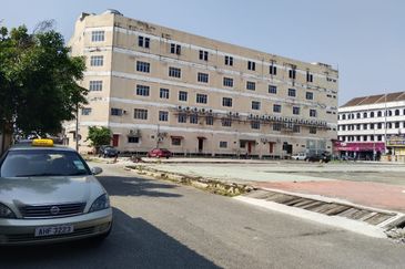 PUSAT KOMERSIAL PUNCAK TAIPING