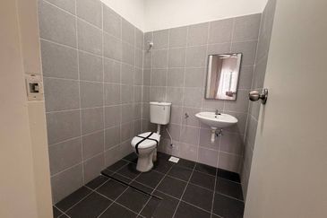 JALAN BATU GAJAH - GOPENG (KELLAS)