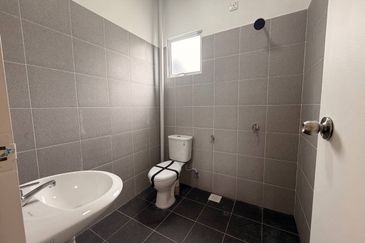 JALAN BATU GAJAH - GOPENG (KELLAS)