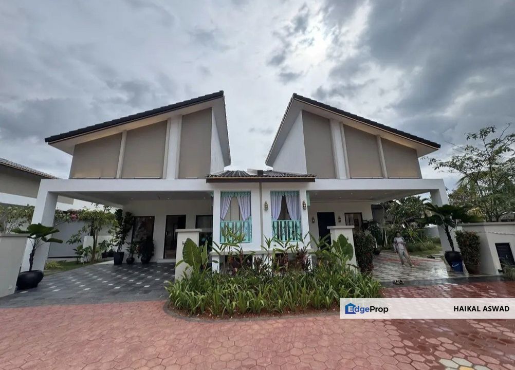 Rumah Berkembar Setingkat di Bandar Seri Raia Simpang Pulai Ipoh, Perak, Ipoh