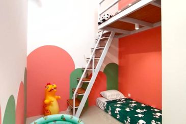 TAMAN MEWAH, BATU GAJAH