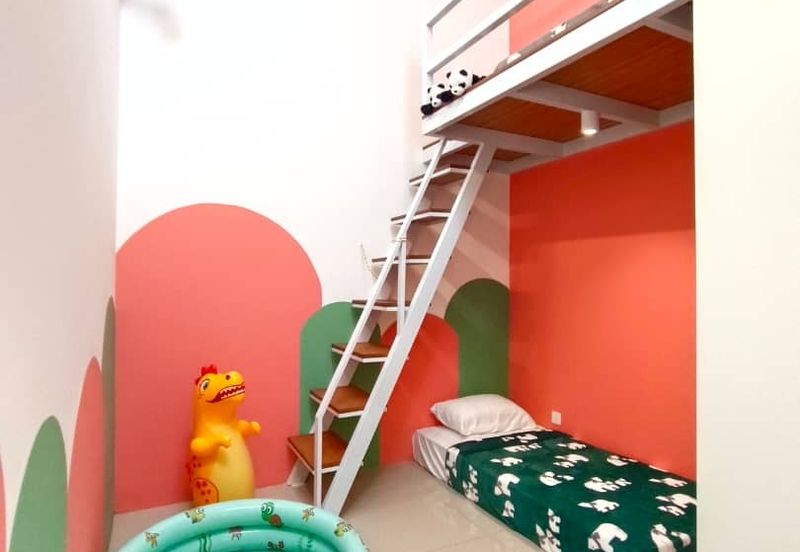 TAMAN MEWAH, BATU GAJAH