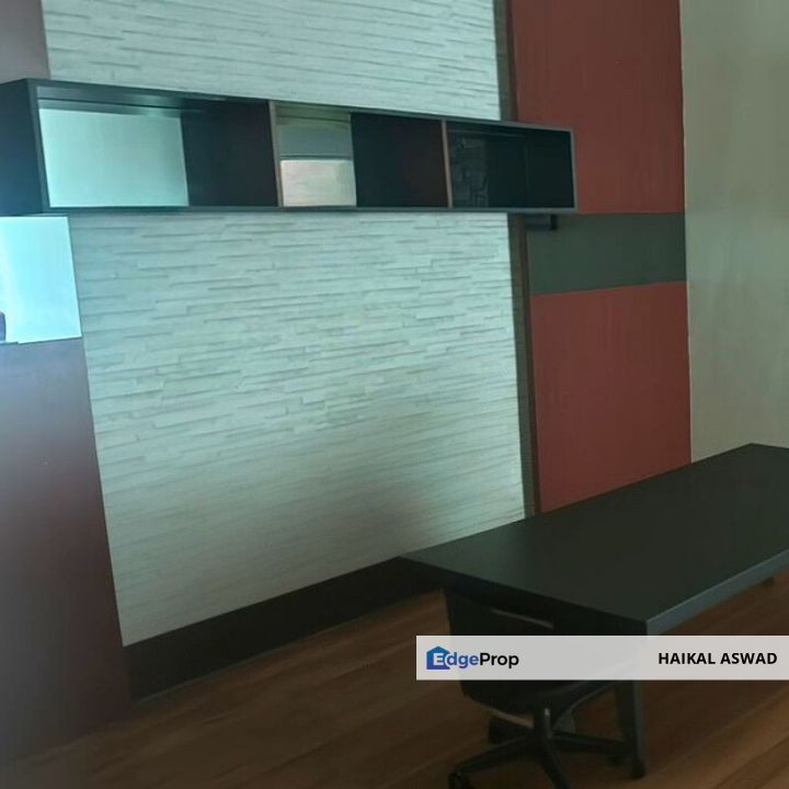 4 Storey Shop for Sale Located in Pusat Perniagaan Falim, Falim Ipoh, Perak, Ipoh