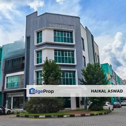 4 Storey Shop for Sale Located in Pusat Perniagaan Falim, Falim Ipoh, Perak, Ipoh