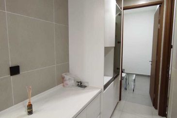 KL Gateway Premium Residence