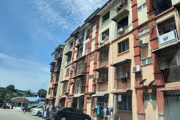 Pangsapuri Kasturi Tiara