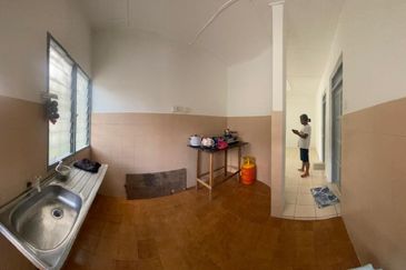 Glen Court, Bandar Sungai Long