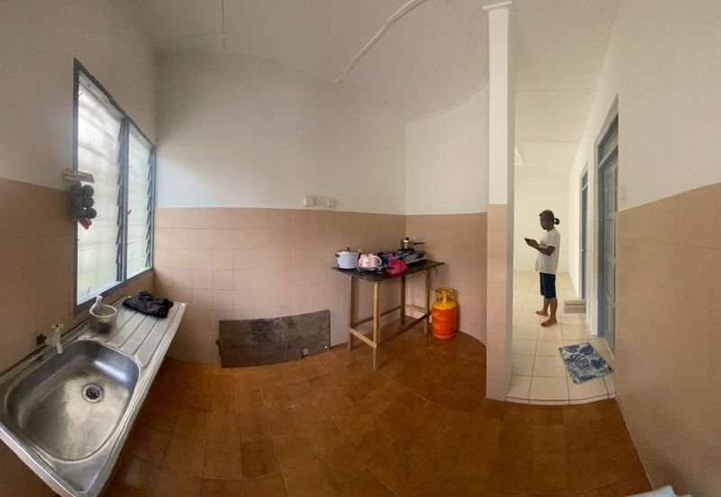 Glen Court, Bandar Sungai Long