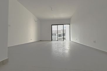 3 Storey SuperLink Landed House, Cheras, Hill Top