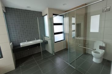 Villa 33, Bukit Manda'rina