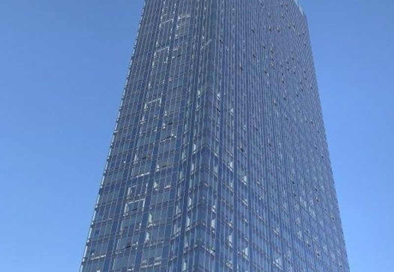 KLCC Modern En Bloc Corporate Tower