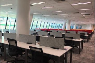 Platinum Sentral - 500 Workstations