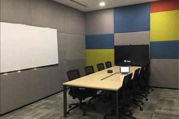 Platinum Sentral - 500 Workstations