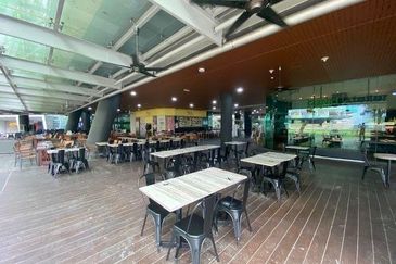 Platinum Sentral - 500 Workstations