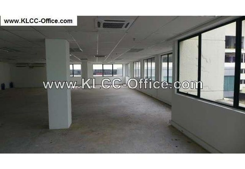 The Boulevard Signature Office