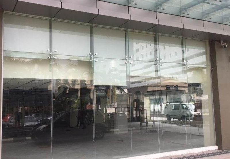 Plaza Hamodal - Ground