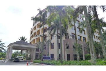 Dataran PHB, formerly Peremba Square, Saujana Resort