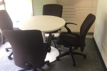 Dataran PHB, formerly Peremba Square, Saujana Resort