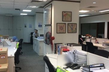 Dataran PHB, formerly Peremba Square, Saujana Resort