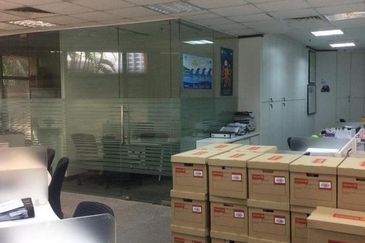 Dataran PHB, formerly Peremba Square, Saujana Resort