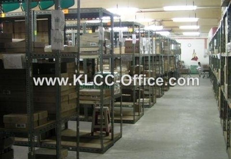 Wisma Kemajuan near to Menara Amfirst