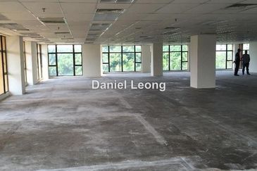 Dataran PHB, formerly Peremba Square, Saujana Resort