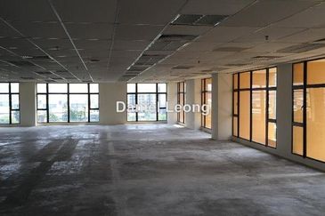 Dataran PHB, formerly Peremba Square, Saujana Resort