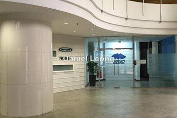 Dataran PHB, formerly Peremba Square, Saujana Resort