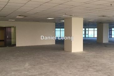 Dataran PHB, formerly Peremba Square, Saujana Resort