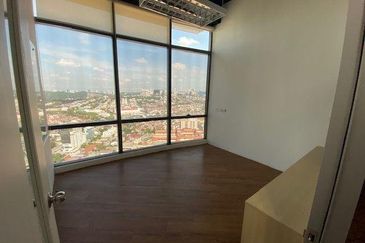 MENARA UOA BANGSAR - DUPLEX OFFICE