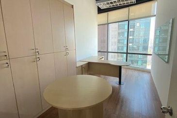 MENARA UOA BANGSAR - DUPLEX OFFICE