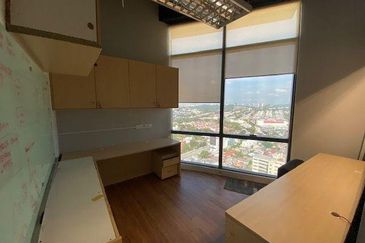 MENARA UOA BANGSAR - DUPLEX OFFICE