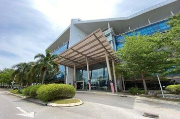 Cyber Tower 11 Corporate Tower