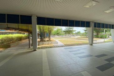 Cyber Tower 11 Corporate Tower