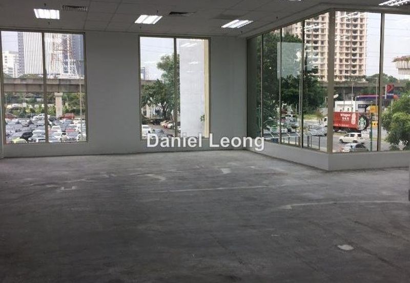 Menara Axis, Mezzanine flr