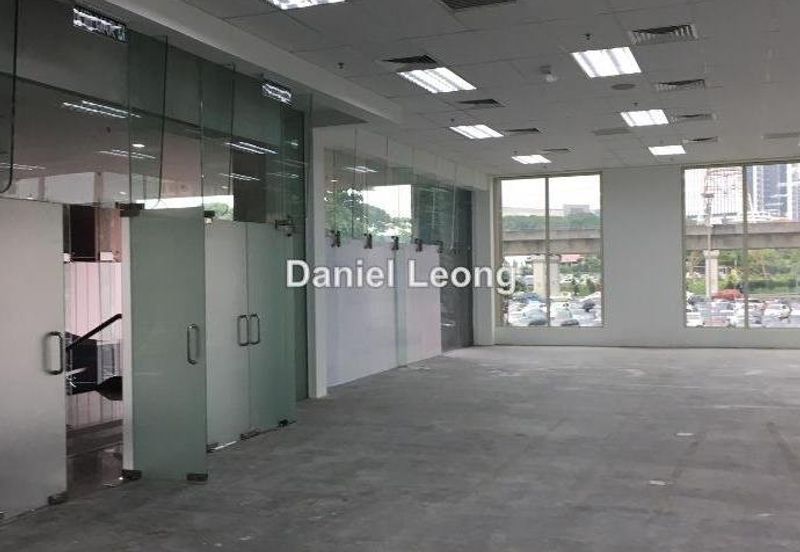 Menara Axis, Mezzanine flr