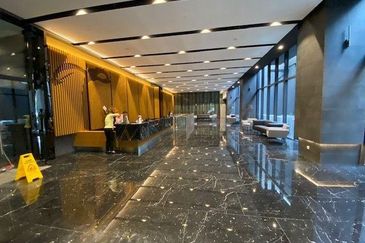 TROPICANA GARDENS CORPORATE TOWER