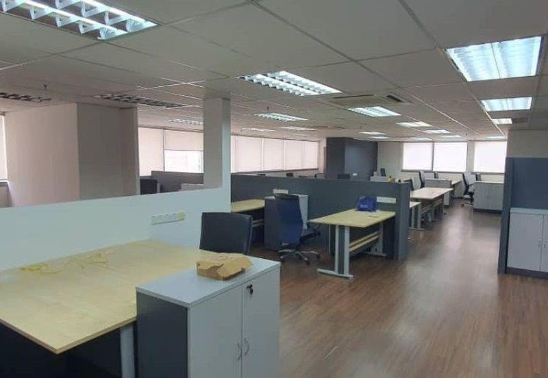 PJ8 Signature Suite Office