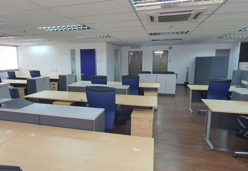 PJ8 Signature Suite Office