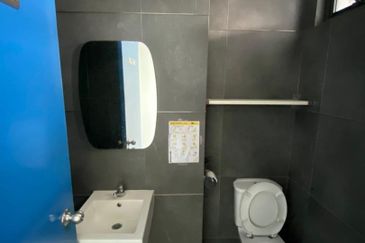 Menara UOA Bangsar - Office