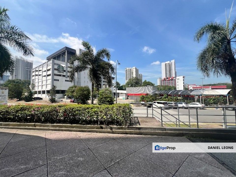 Wisma Kepong 11 Storey Stand Alone Building in Bandar Manjalara For Sale, Kuala Lumpur, Kepong