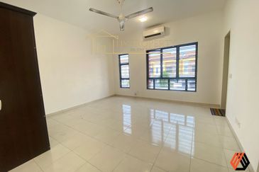 Jalan Setia Permai U13/42D