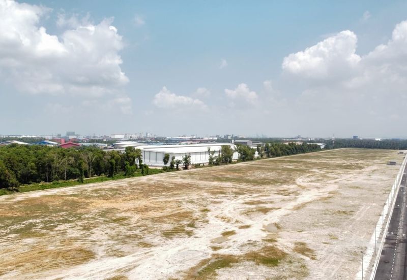 West Port, Pulau Indah